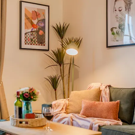 Apartment Agora By Kleidos - Bel T3-6 Personnes, 10 Mn, Parking Gratuit Magny-le-Hongre